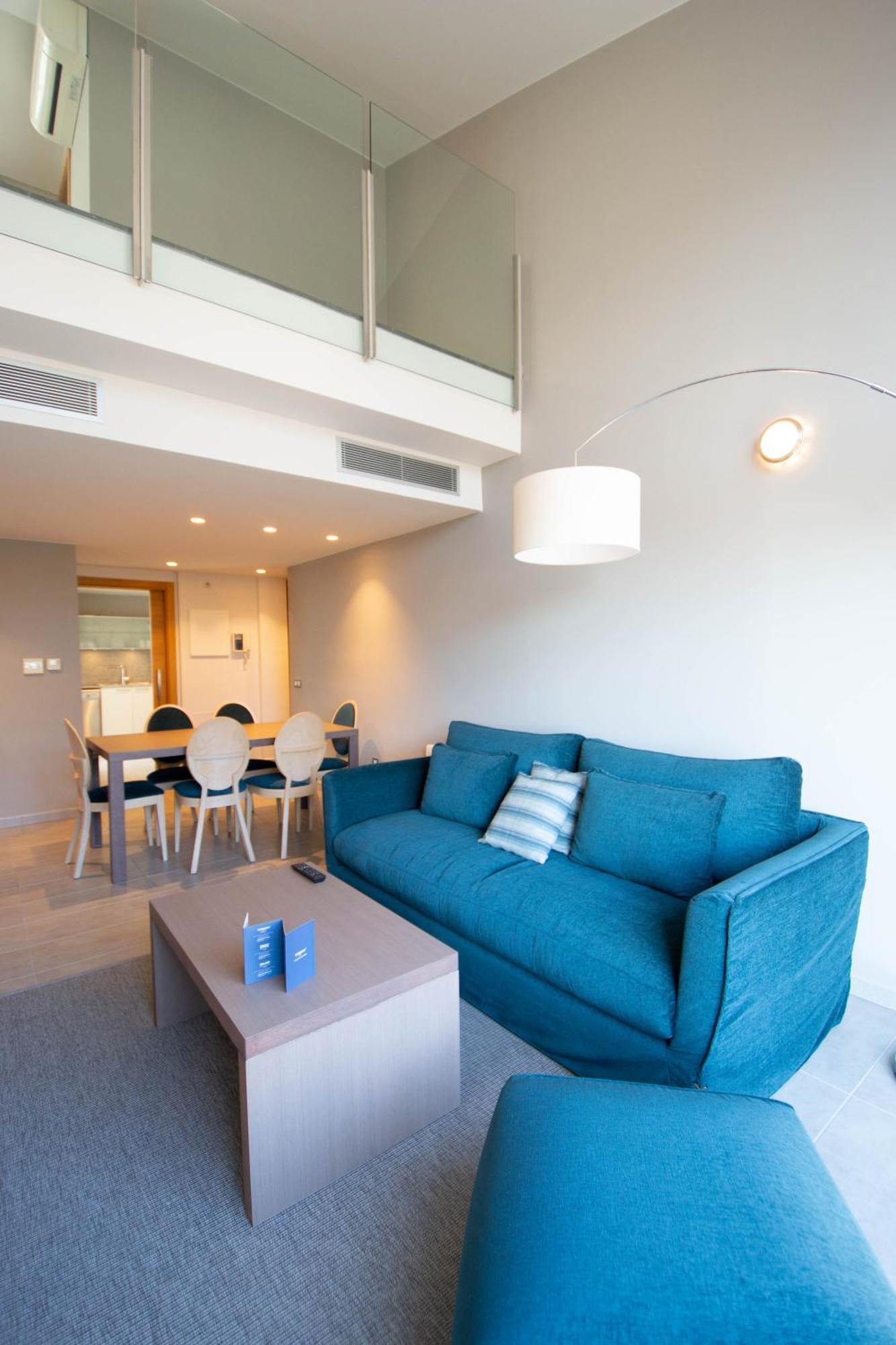 Apartaments Terraza Figueres ฟิกวยเรส ภายนอก รูปภาพ