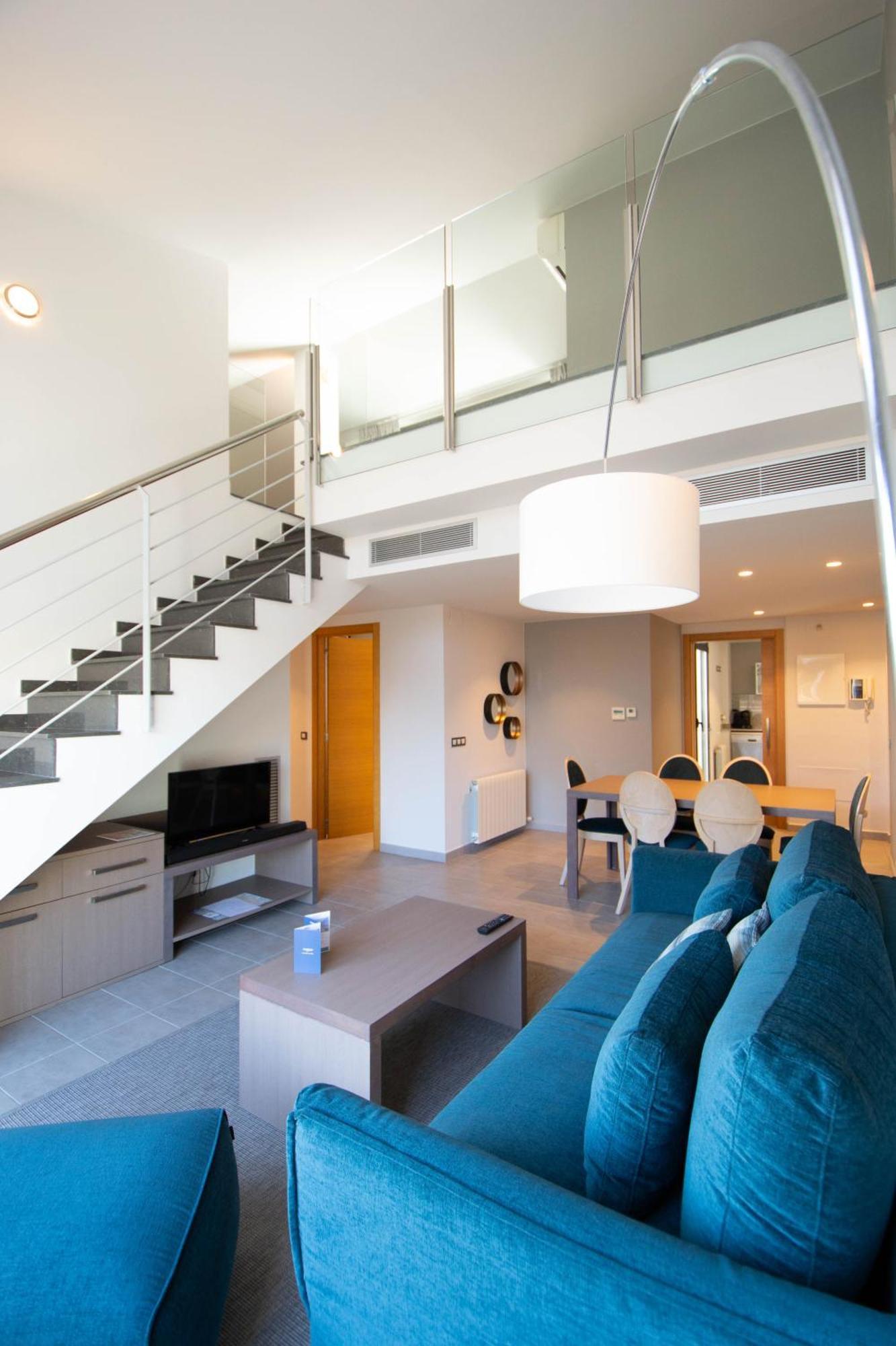 Apartaments Terraza Figueres ฟิกวยเรส ภายนอก รูปภาพ