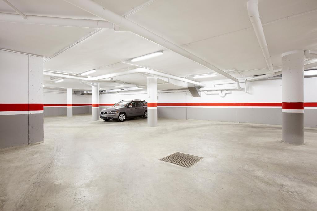 Apartaments Terraza Figueres ฟิกวยเรส ภายนอก รูปภาพ