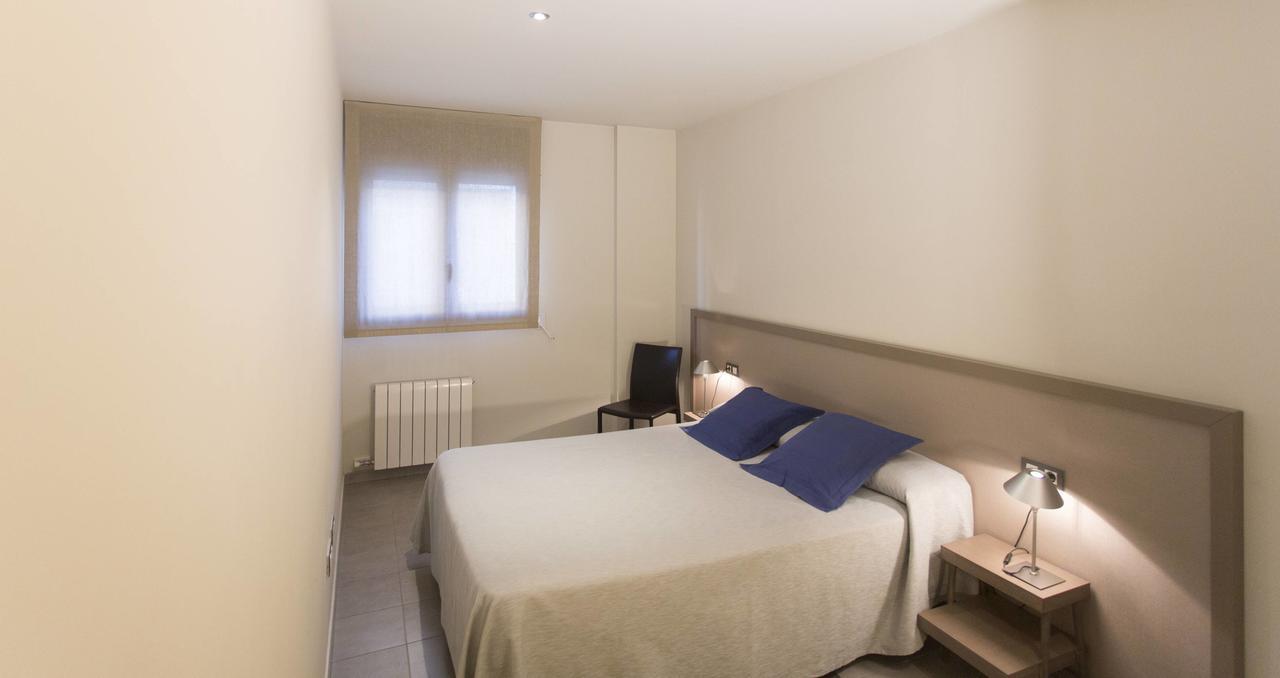 Apartaments Terraza Figueres ฟิกวยเรส ภายนอก รูปภาพ